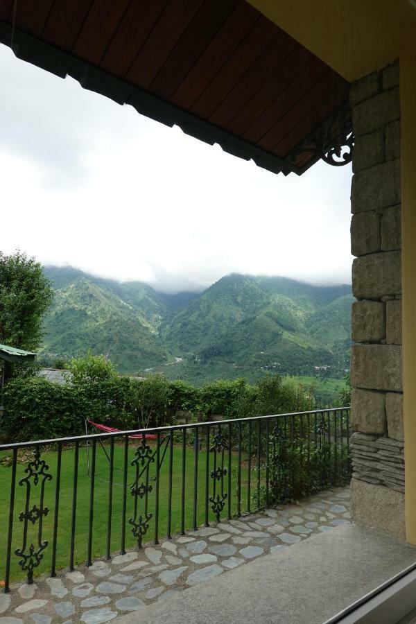 Araiya Palampur Hotel Екстериор снимка