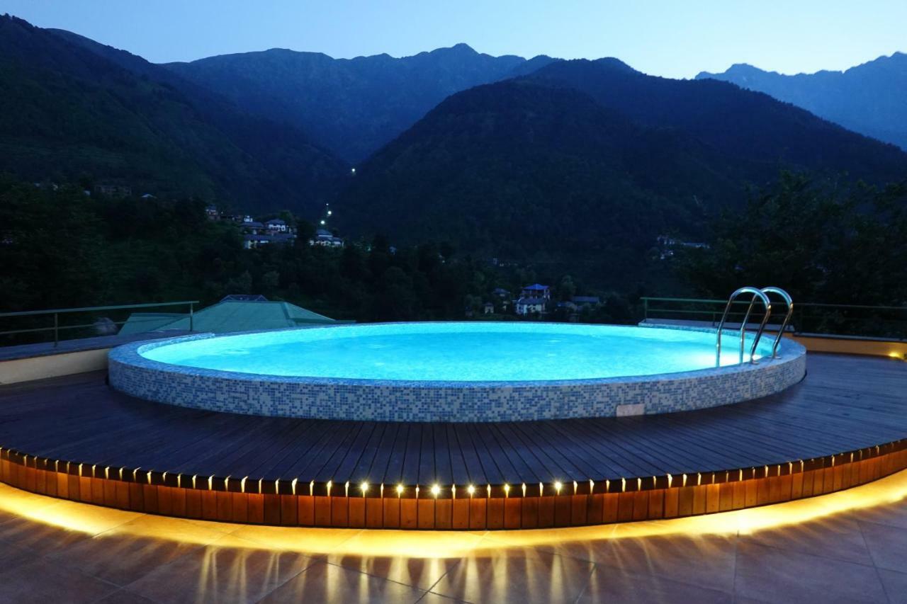Araiya Palampur Hotel Екстериор снимка