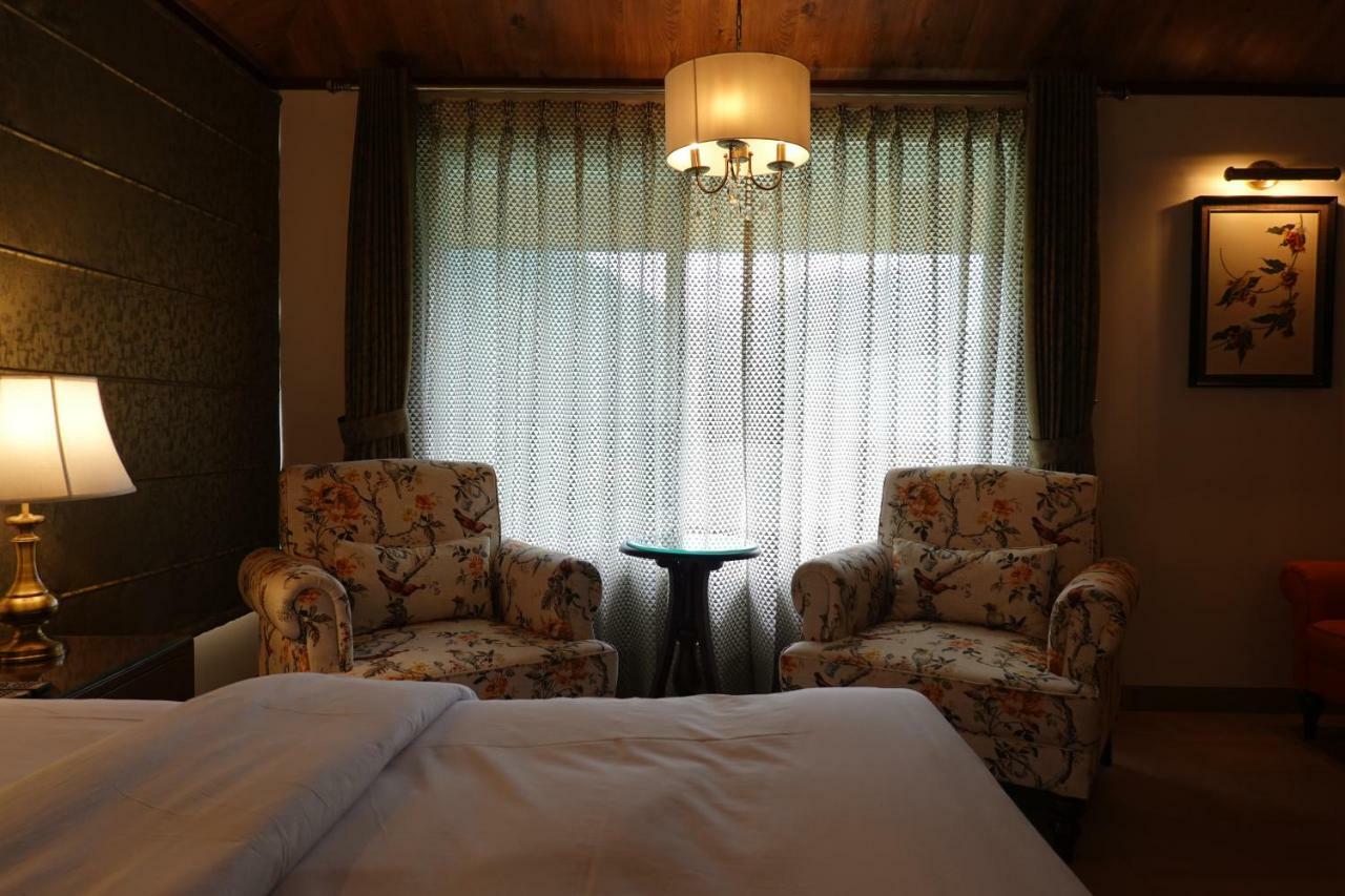 Araiya Palampur Hotel Екстериор снимка
