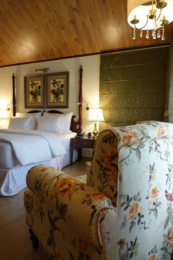 Araiya Palampur Hotel Екстериор снимка